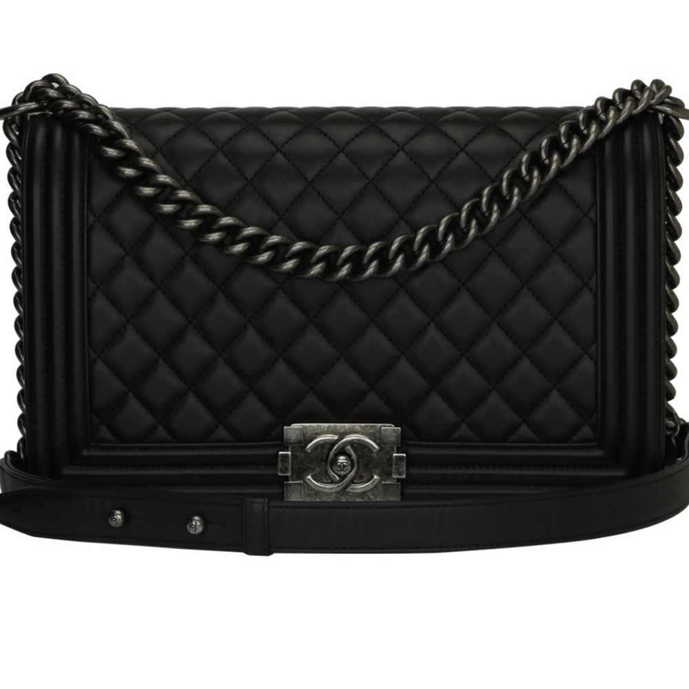 CHANEL New Medium Boy Black Ruthenium Hardware